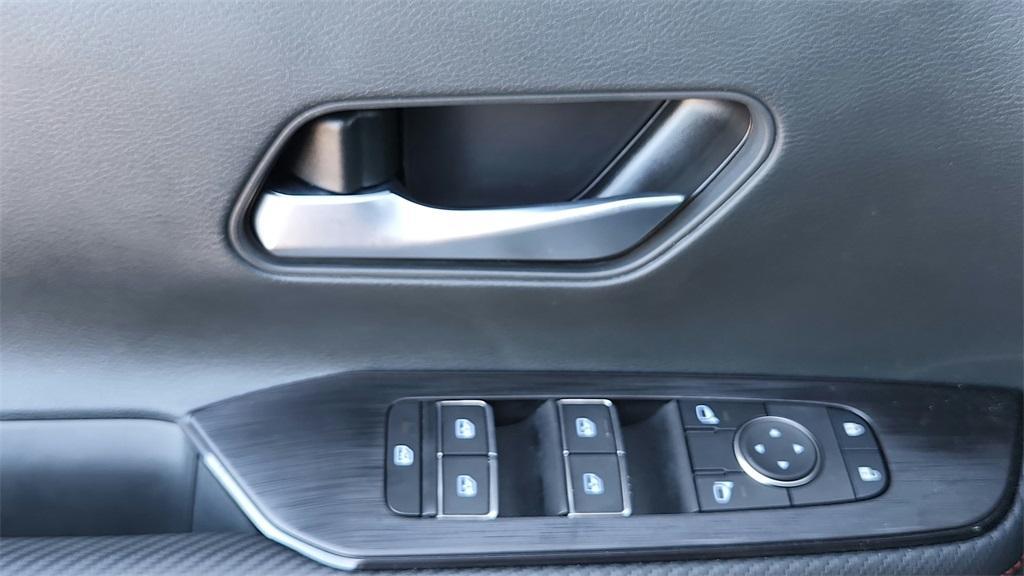 new 2025 Nissan Kicks car, priced at $30,711