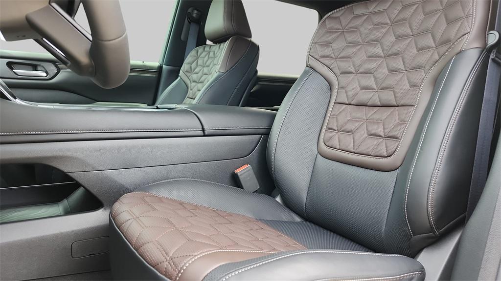 new 2025 Nissan Armada car, priced at $76,772