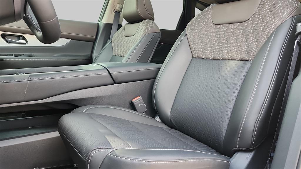 new 2025 Nissan Murano car, priced at $49,799