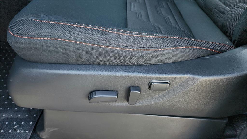 new 2025 Nissan Frontier car, priced at $40,063