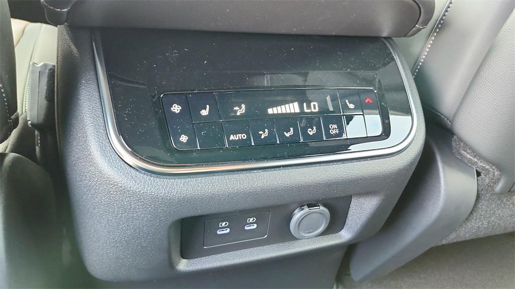 new 2025 Nissan Armada car, priced at $71,510