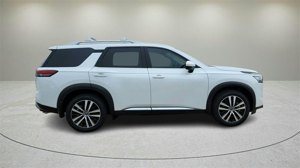 new 2025 Nissan Pathfinder car, priced at $48,299