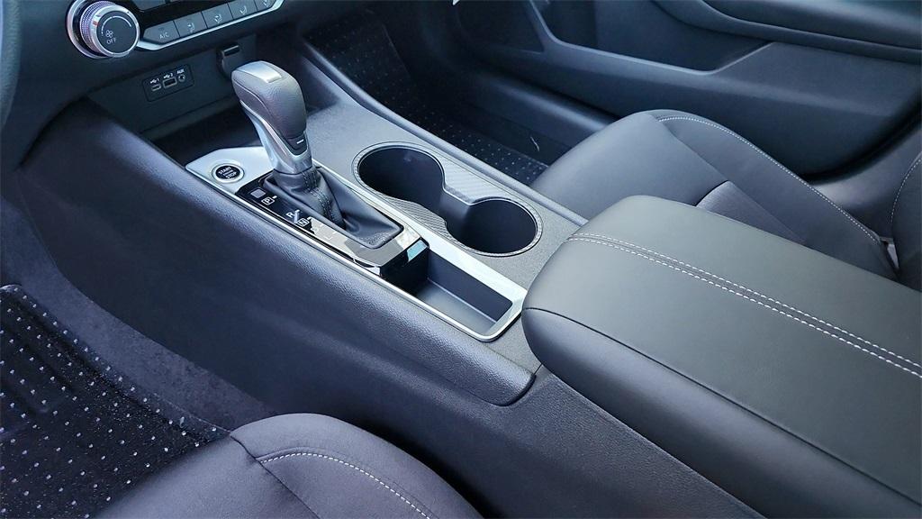 new 2025 Nissan Altima car, priced at $25,426