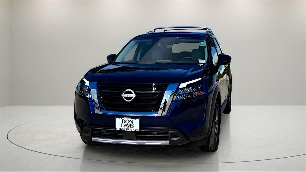 new 2025 Nissan Pathfinder car, priced at $40,939