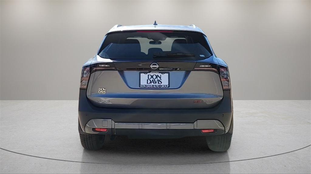 new 2025 Nissan Kicks car, priced at $28,984