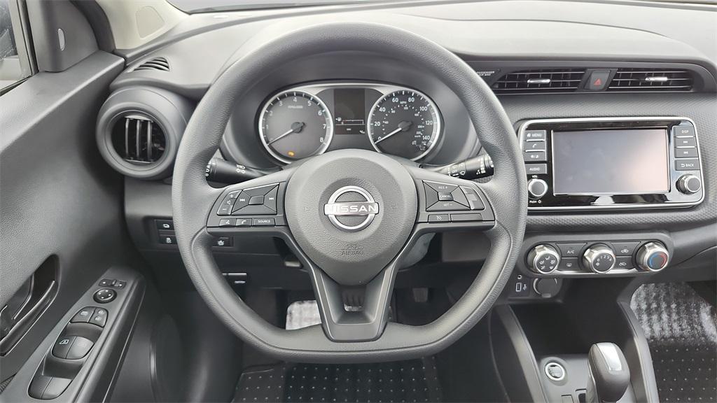 new 2025 Nissan Kicks Play car, priced at $20,347