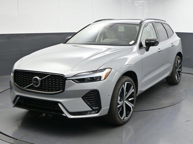 new 2025 Volvo XC60 car, priced at $59,885