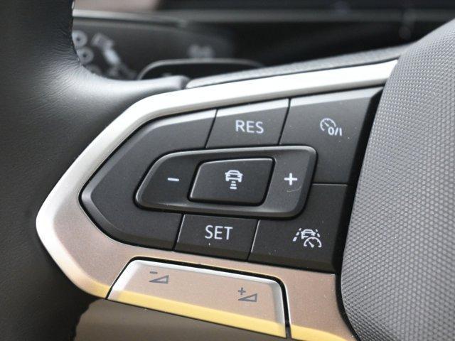 used 2025 Volkswagen Atlas car, priced at $44,987