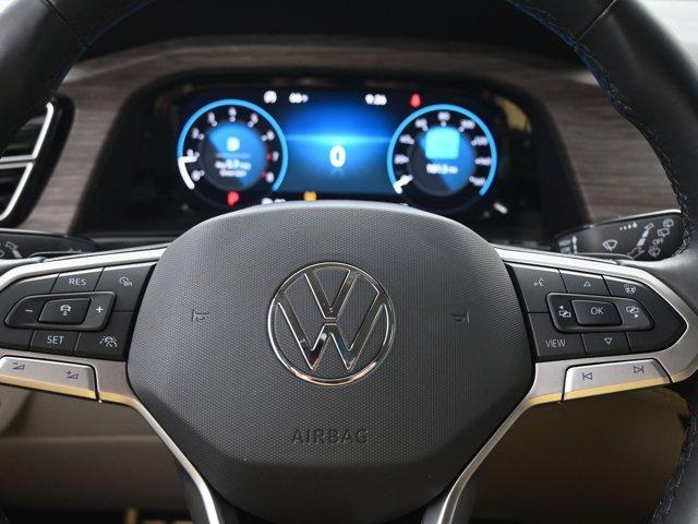 used 2025 Volkswagen Atlas car, priced at $44,987