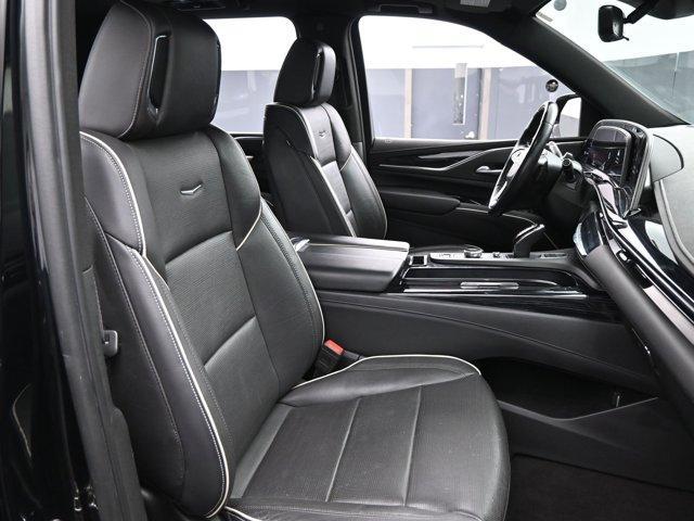 used 2023 Cadillac Escalade ESV car, priced at $65,574