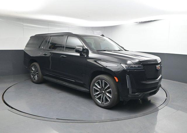 used 2023 Cadillac Escalade ESV car, priced at $65,574
