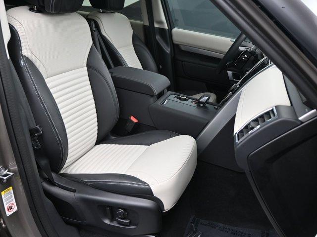 used 2025 Land Rover Discovery car, priced at $69,498