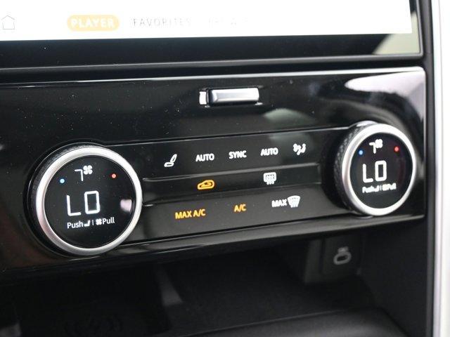 new 2025 Land Rover Discovery car, priced at $74,225