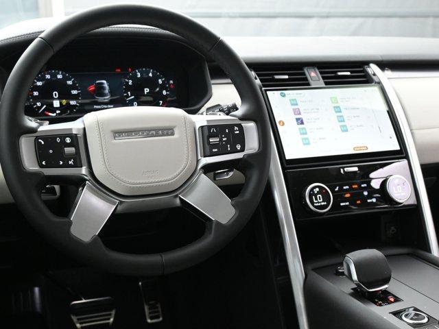 new 2025 Land Rover Discovery car, priced at $85,200