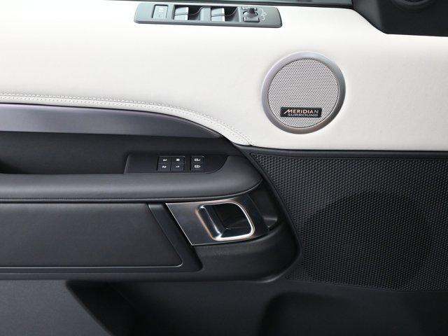 new 2025 Land Rover Discovery car, priced at $85,200