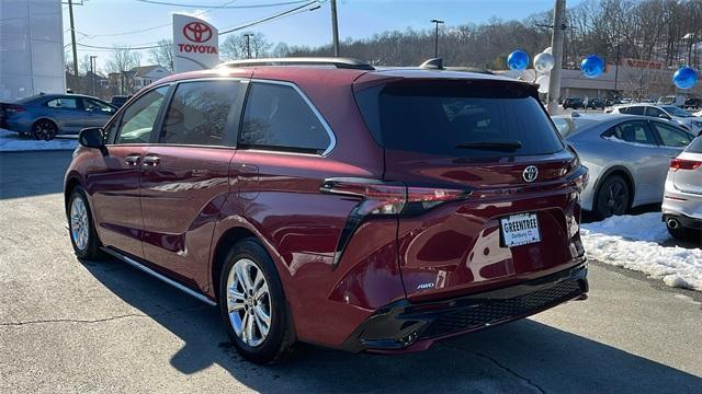 used 2022 Toyota Sienna car, priced at $33,495