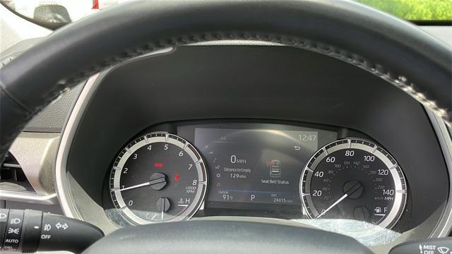 used 2023 Toyota Highlander car, priced at $40,995