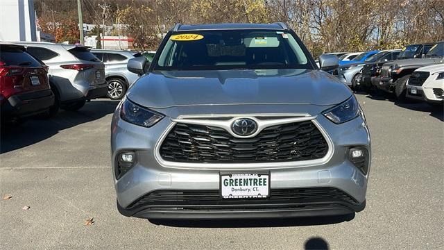 used 2024 Toyota Highlander car, priced at $43,495