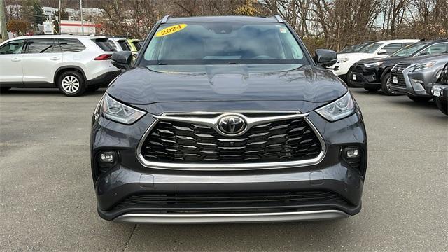 used 2024 Toyota Highlander car, priced at $52,495