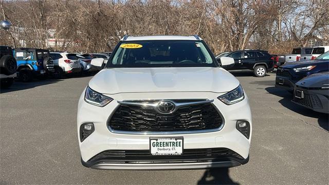 used 2023 Toyota Highlander car, priced at $48,995