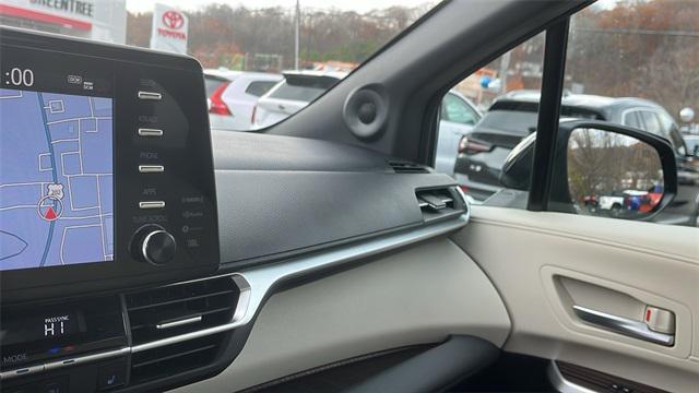 used 2023 Toyota Sienna car, priced at $39,995