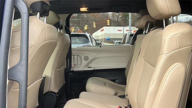 used 2023 Toyota Sienna car, priced at $39,995