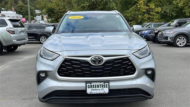 used 2022 Toyota Highlander car, priced at $35,995