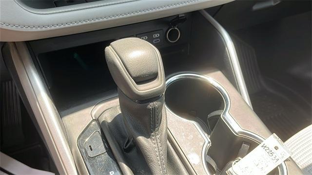 used 2022 Toyota Highlander car, priced at $32,695