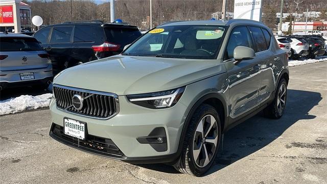 used 2023 Volvo XC40 car, priced at $31,495