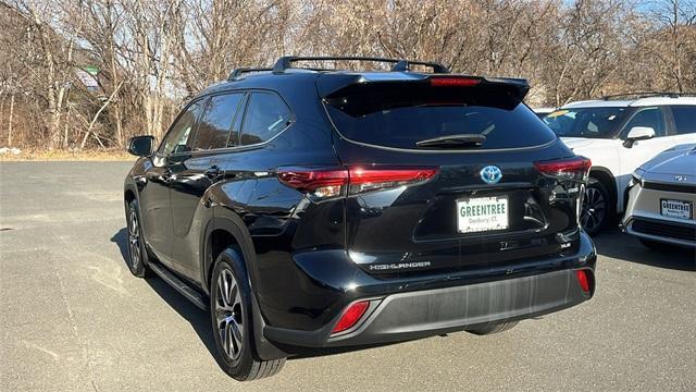 used 2022 Toyota Highlander Hybrid car, priced at $41,495