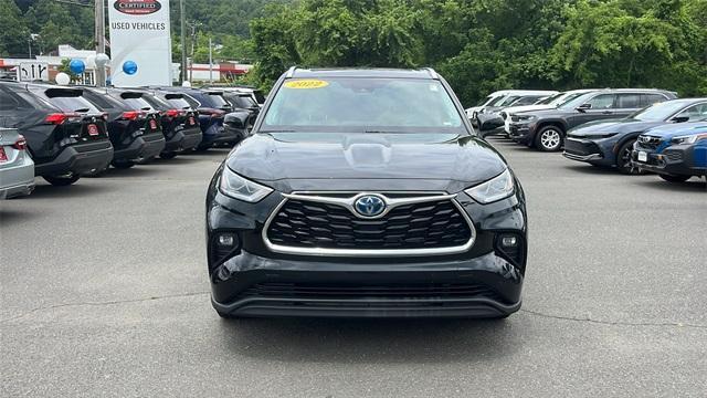 used 2022 Toyota Highlander Hybrid car, priced at $39,452