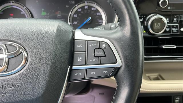 used 2022 Toyota Highlander Hybrid car, priced at $39,452