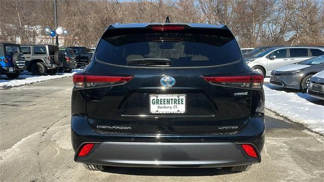 used 2022 Toyota Highlander Hybrid car, priced at $41,052