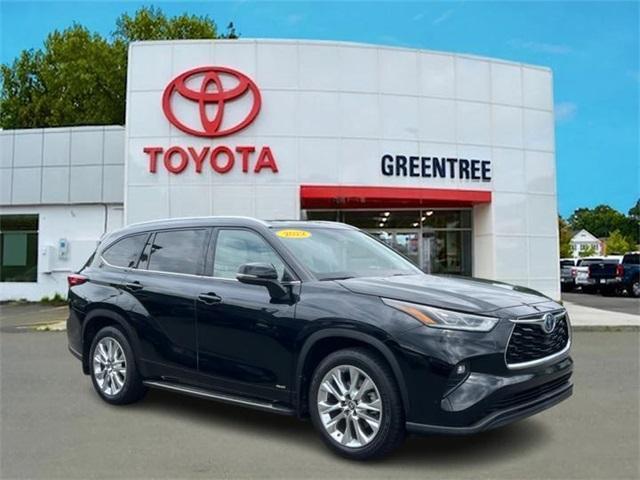 used 2022 Toyota Highlander Hybrid car, priced at $39,452