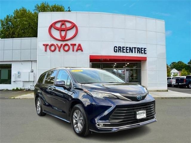 used 2022 Toyota Sienna car, priced at $42,995