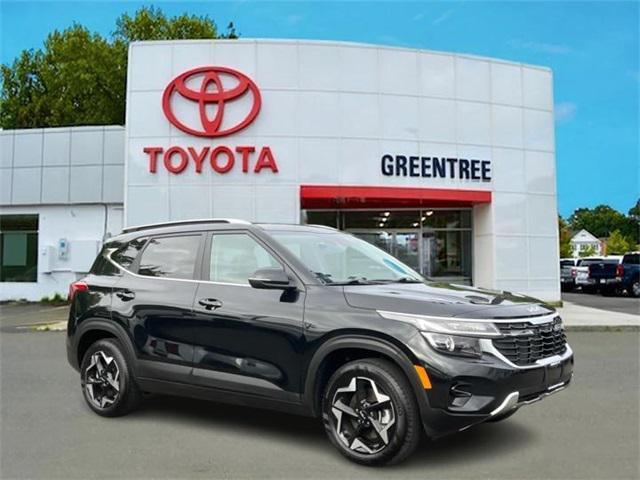 used 2025 Kia Seltos car, priced at $27,295