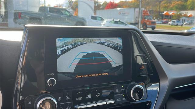 used 2023 Toyota Highlander car, priced at $37,995