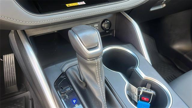 used 2023 Toyota Highlander car, priced at $37,995