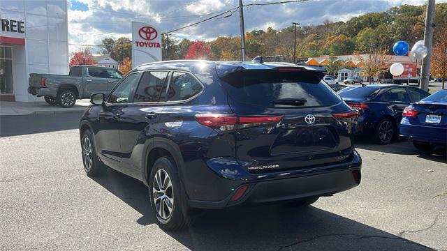used 2023 Toyota Highlander car, priced at $37,995
