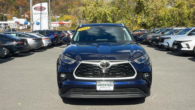 used 2023 Toyota Highlander car, priced at $37,995