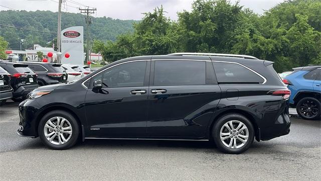 used 2021 Toyota Sienna car, priced at $49,552