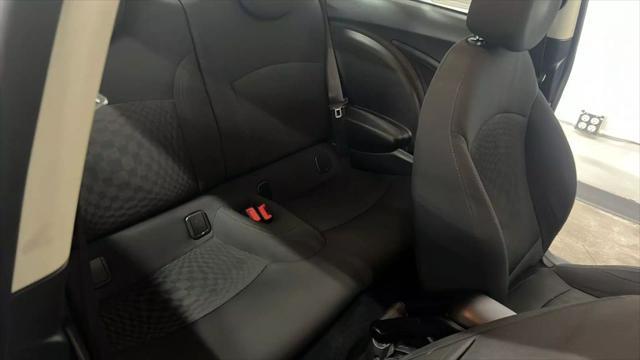 used 2013 MINI Hardtop car
