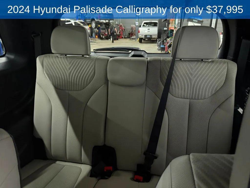 used 2024 Hyundai Palisade car, priced at $37,995