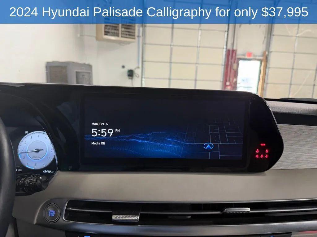 used 2024 Hyundai Palisade car, priced at $37,995