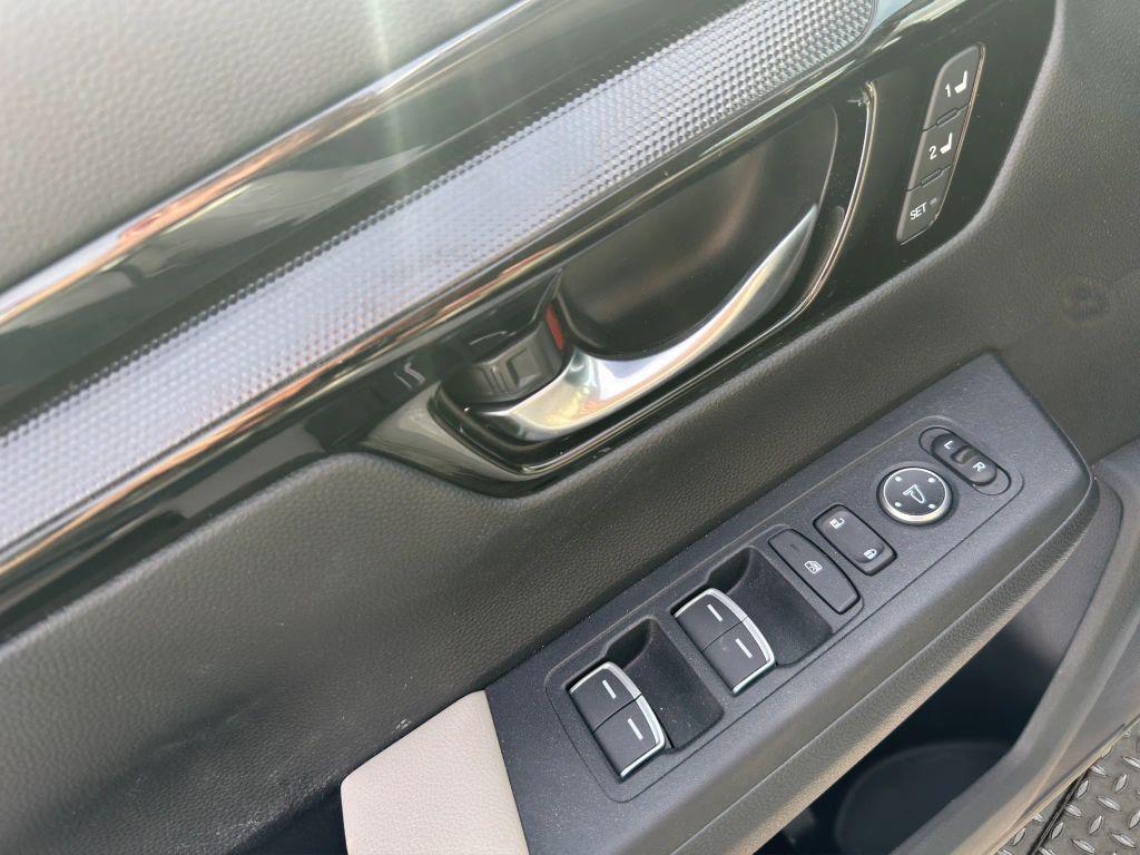 used 2025 Honda CR-V car, priced at $34,455