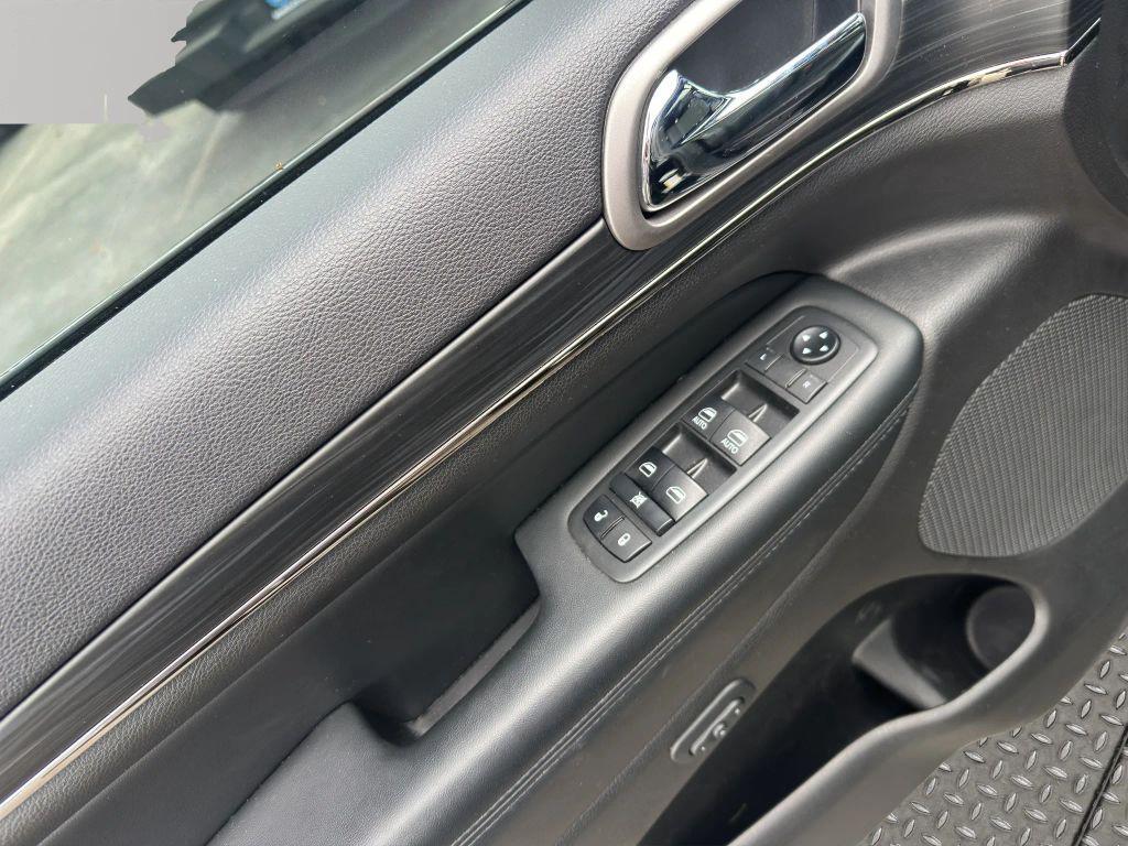 used 2019 Jeep Grand Cherokee car, priced at $25,866