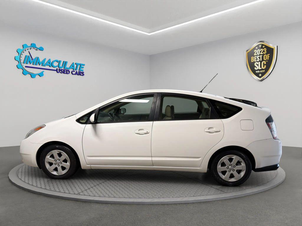 used 2005 Toyota Prius car, priced at $10,995