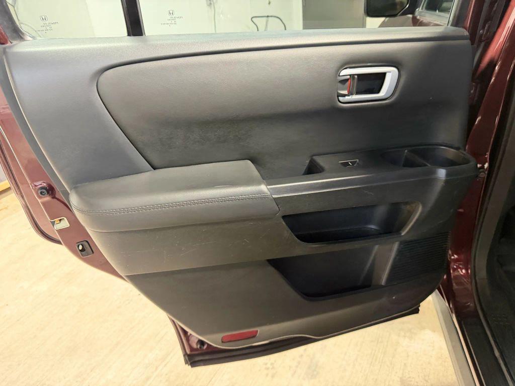 used 2013 Honda Pilot car, priced at $7,995