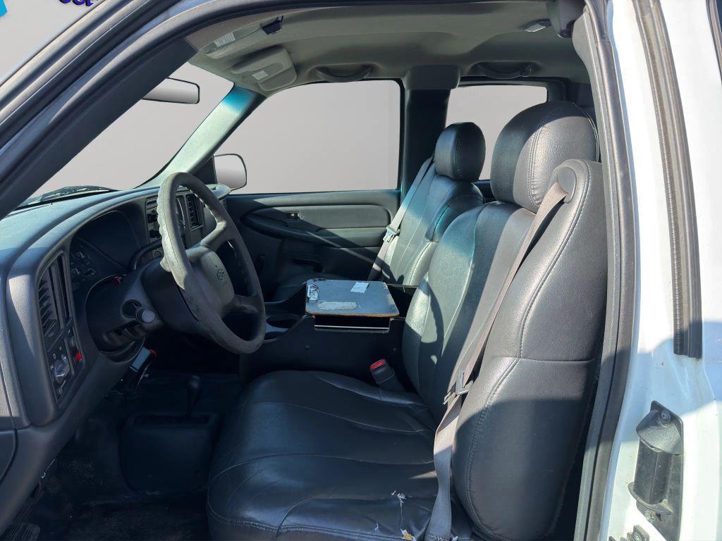 used 2000 Chevrolet Silverado 1500 car, priced at $10,595