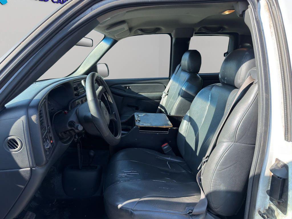 used 2000 Chevrolet Silverado 1500 car, priced at $10,595